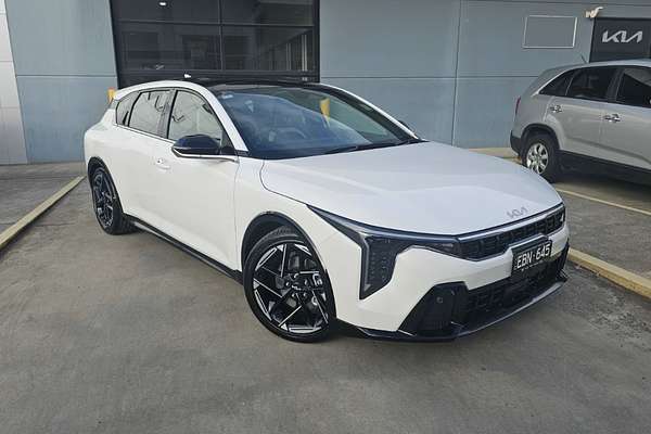 2026 Kia K4 GT-Line CL4m