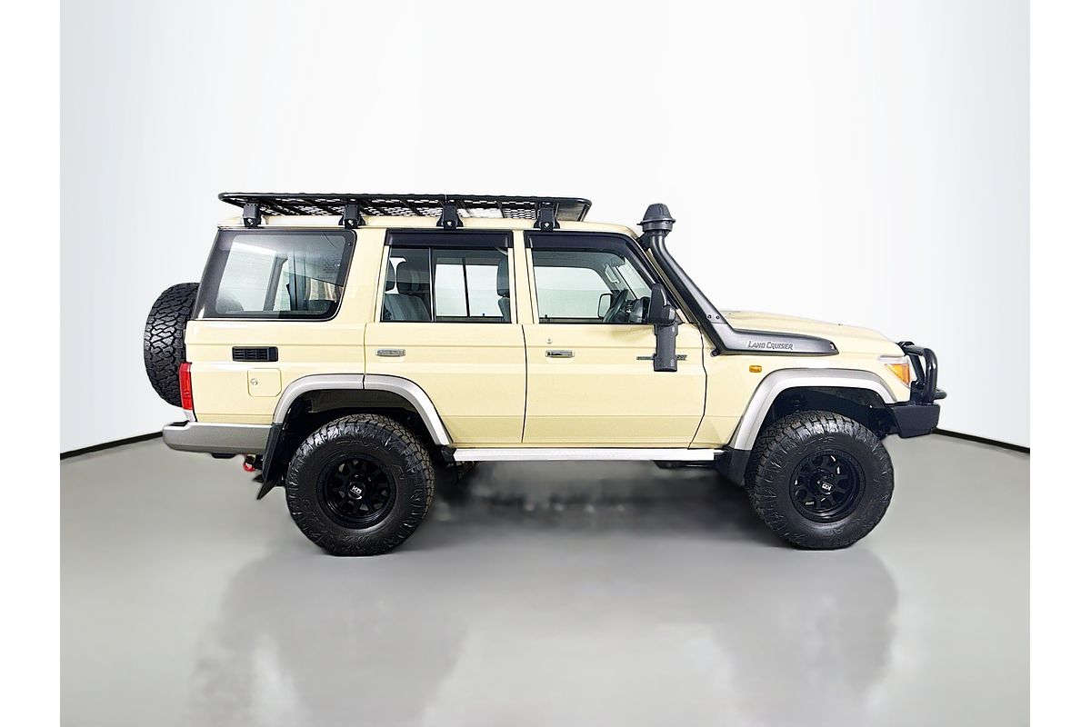 2021 Toyota Landcruiser GXL VDJ76R