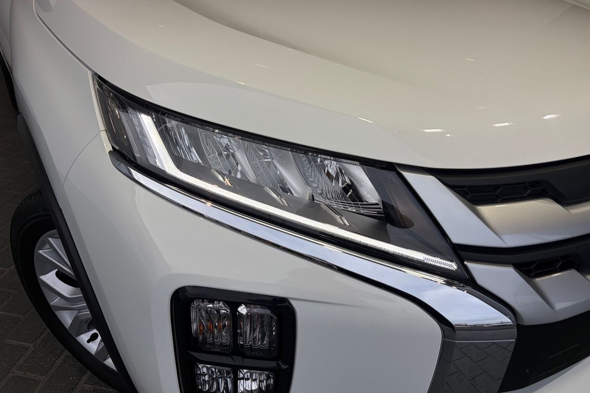 2024 Mitsubishi ASX ES XD