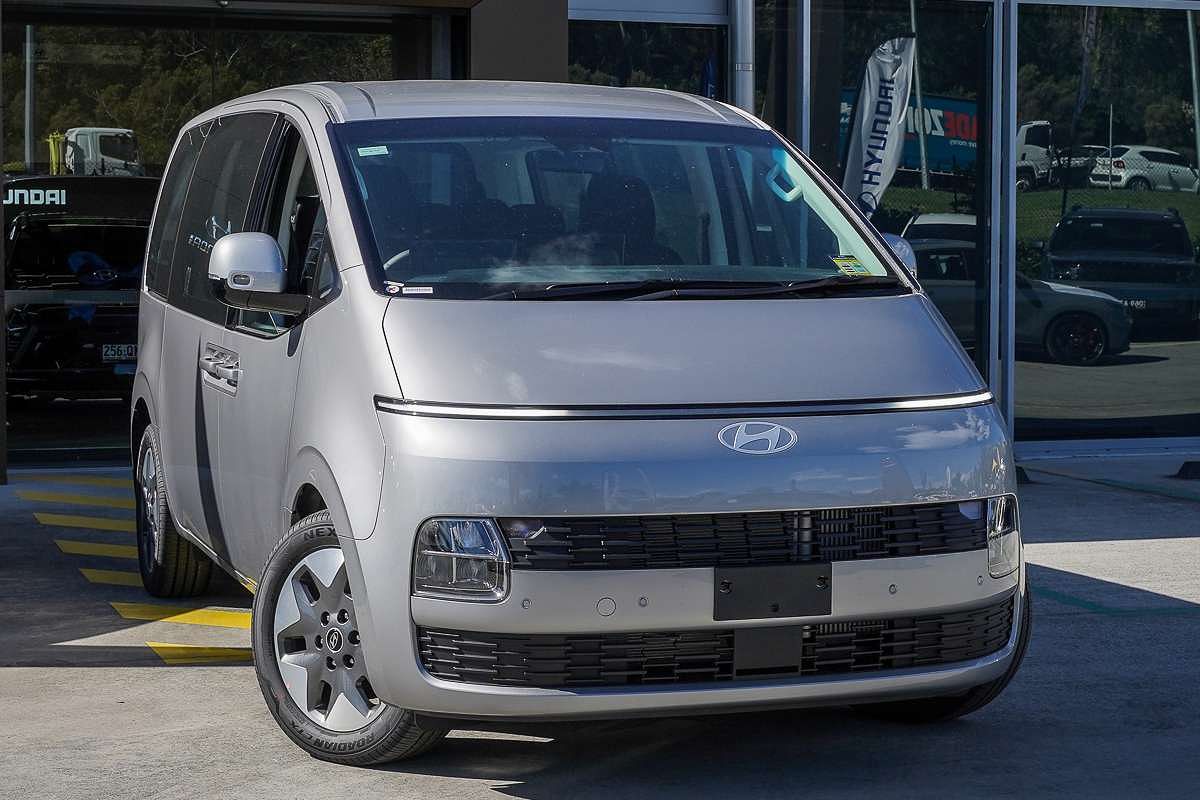 2026 Hyundai STARIA US4.V4