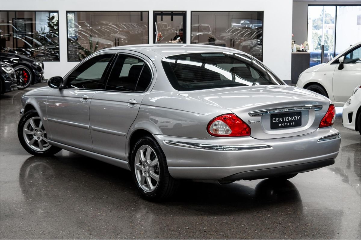 2004 Jaguar X-Type X400