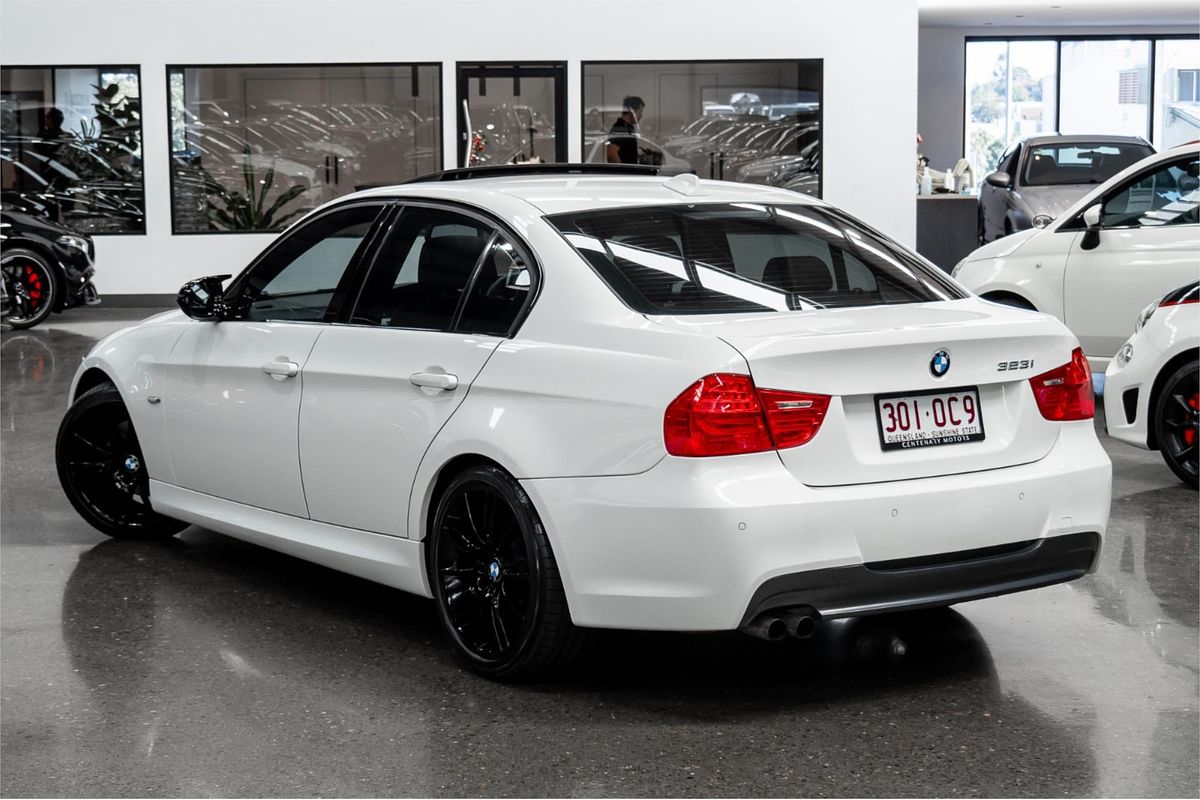 2009 BMW 3 Series 323i E90