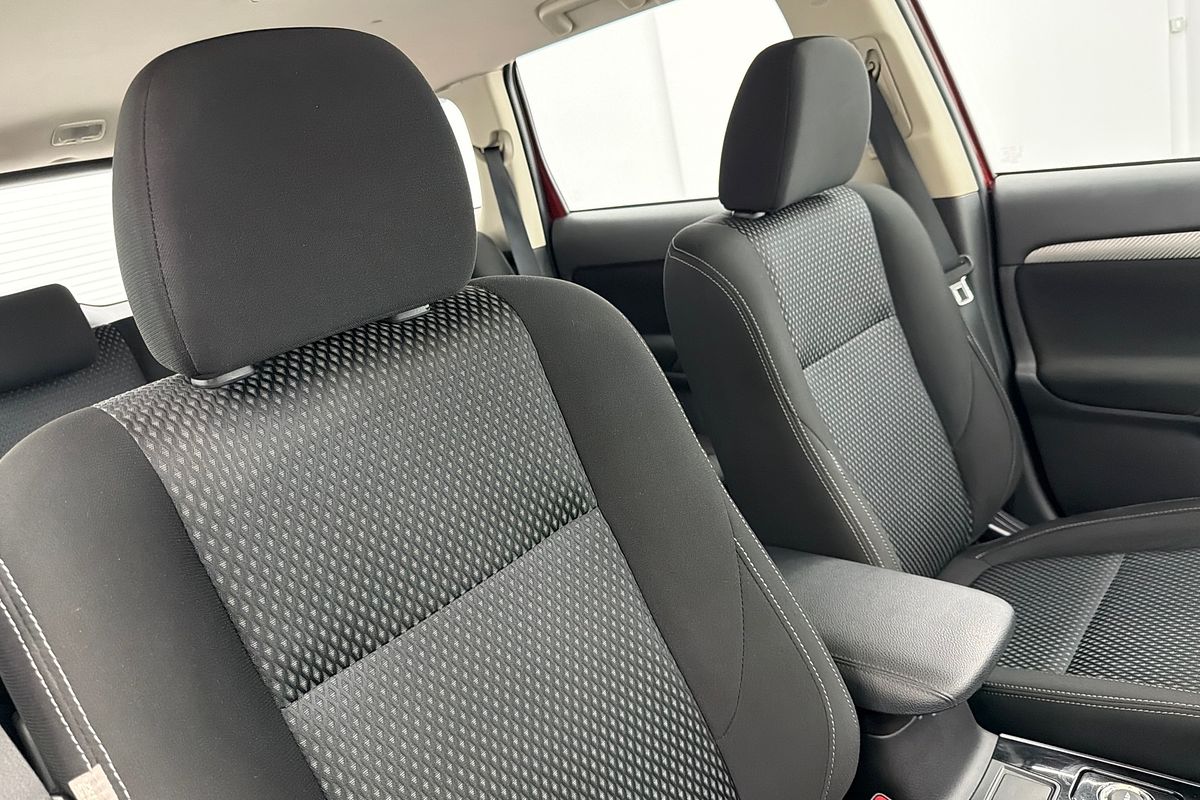 2018 Mitsubishi Outlander ES ZL