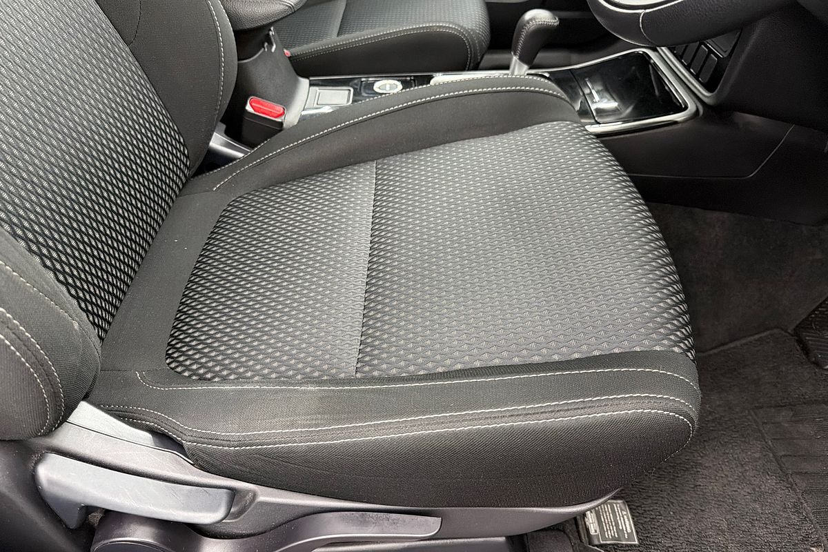 2018 Mitsubishi Outlander ES ZL