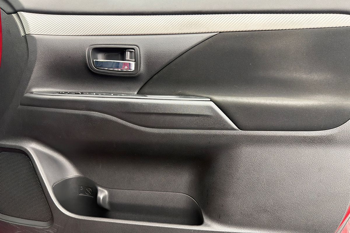2018 Mitsubishi Outlander ES ZL