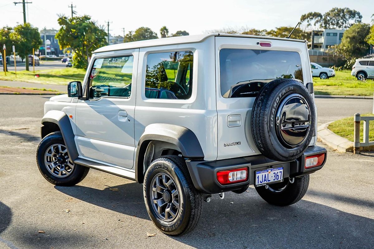 2025 Suzuki Jimny GLX GJ