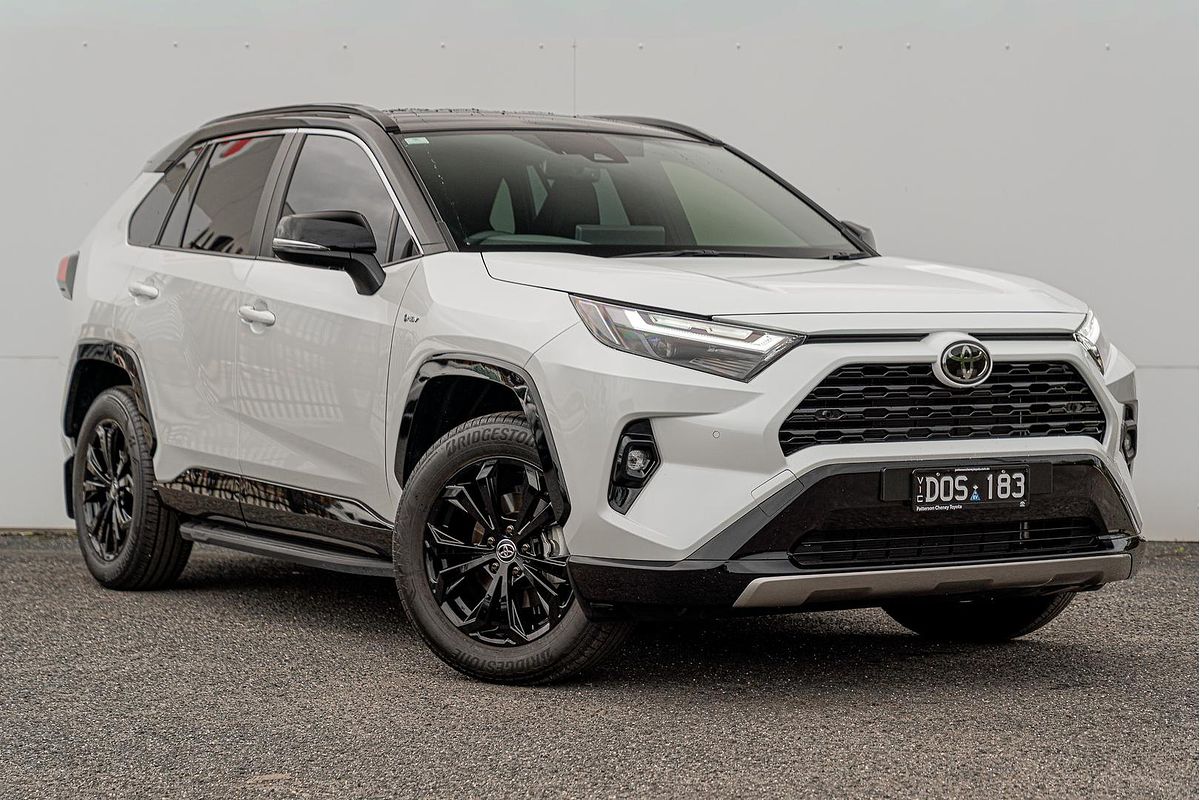 2025 Toyota RAV4 XSE AXAH52R