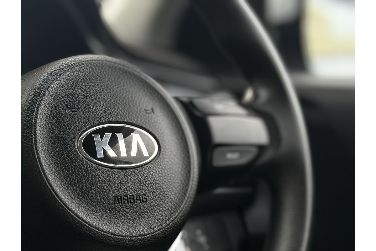 2018 Kia Rio S YB