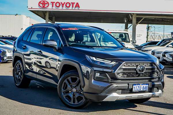 2025 Toyota RAV4 Edge AXAH54R