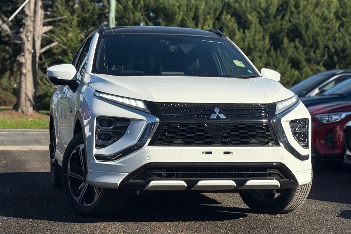 2025 Mitsubishi Eclipse Cross PHEV ES YB