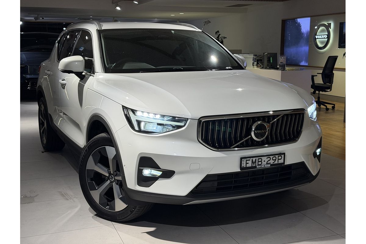 2024 Volvo XC40 Ultimate B4 Bright