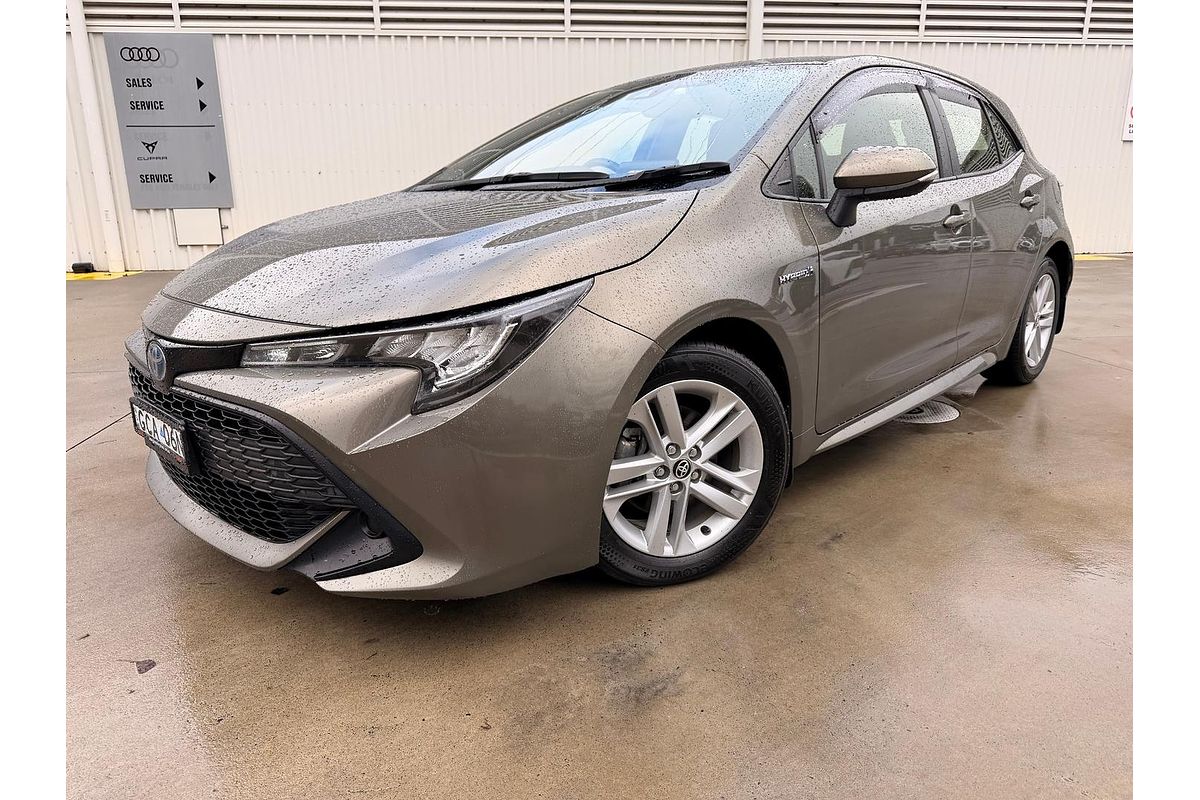 2018 Toyota Corolla Ascent Sport Hybrid ZWE211R