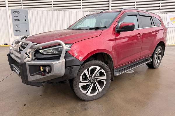2022 Isuzu MU-X LS-T