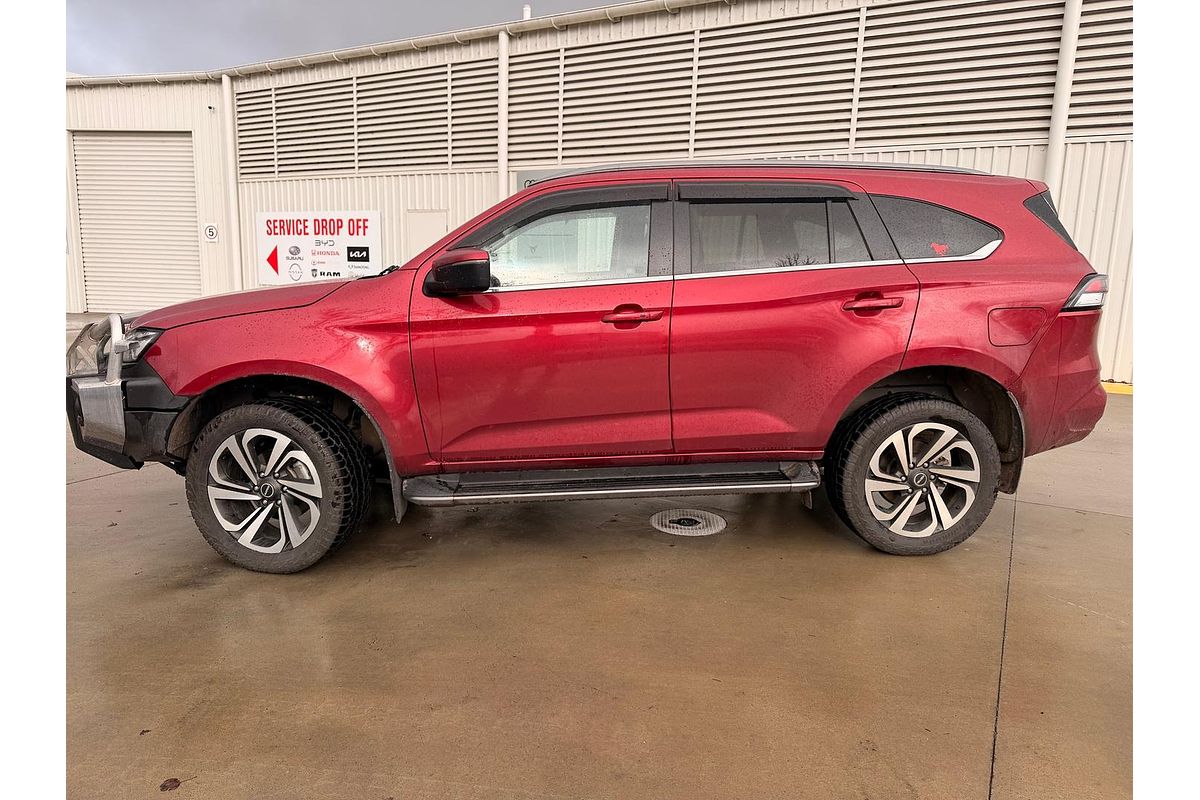 2022 Isuzu MU-X LS-T