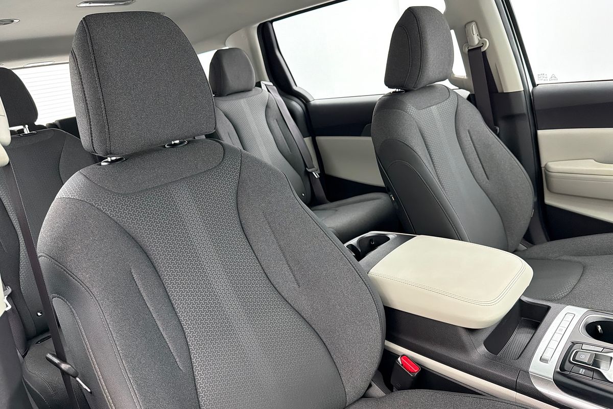 2020 Kia Carnival S KA4