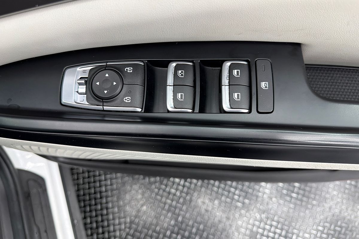 2020 Kia Carnival S KA4