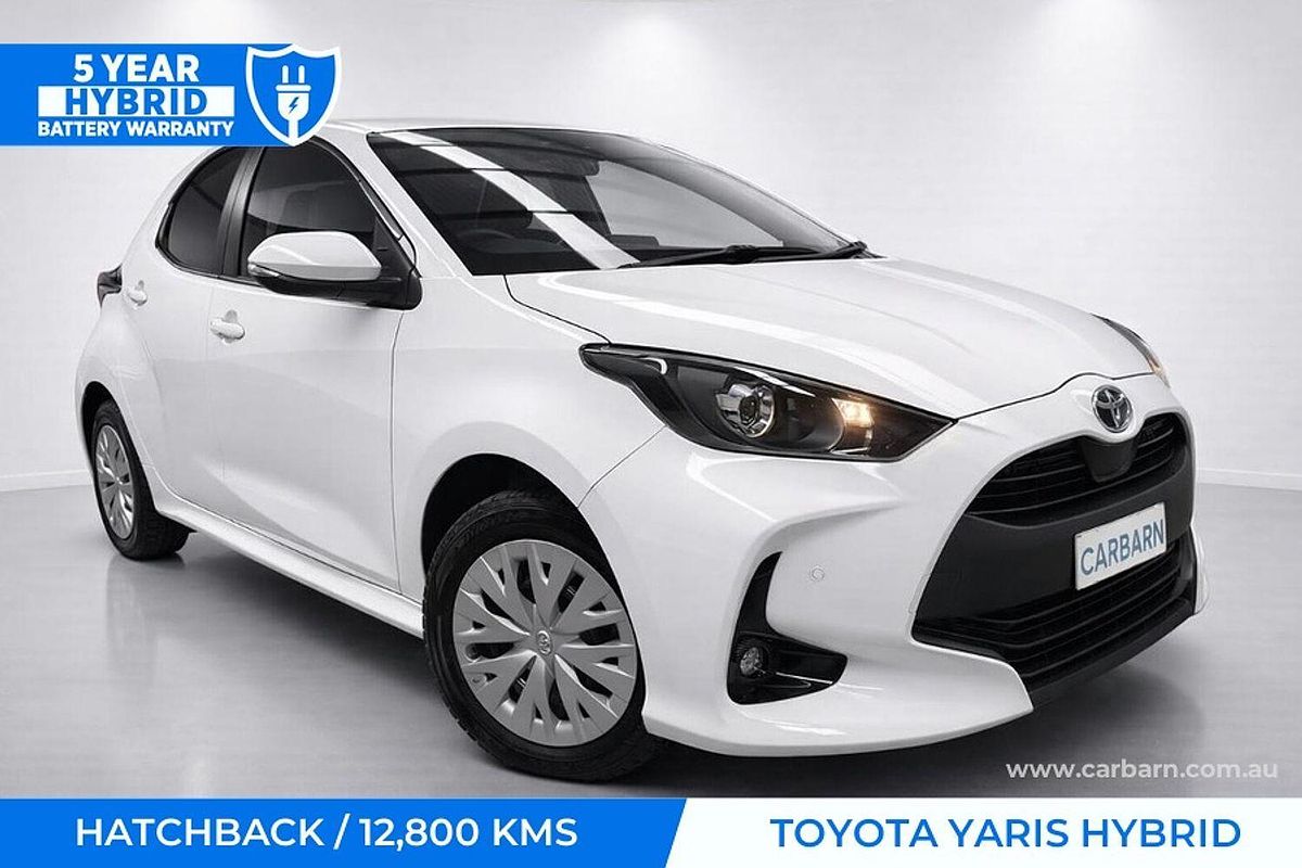 2023 Toyota YARIS 4WD HYBRID X MXPH15