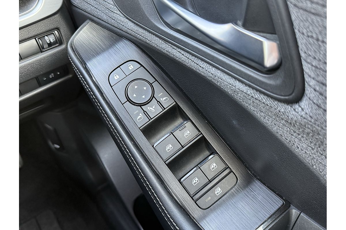 2024 Nissan X-TRAIL ST T33