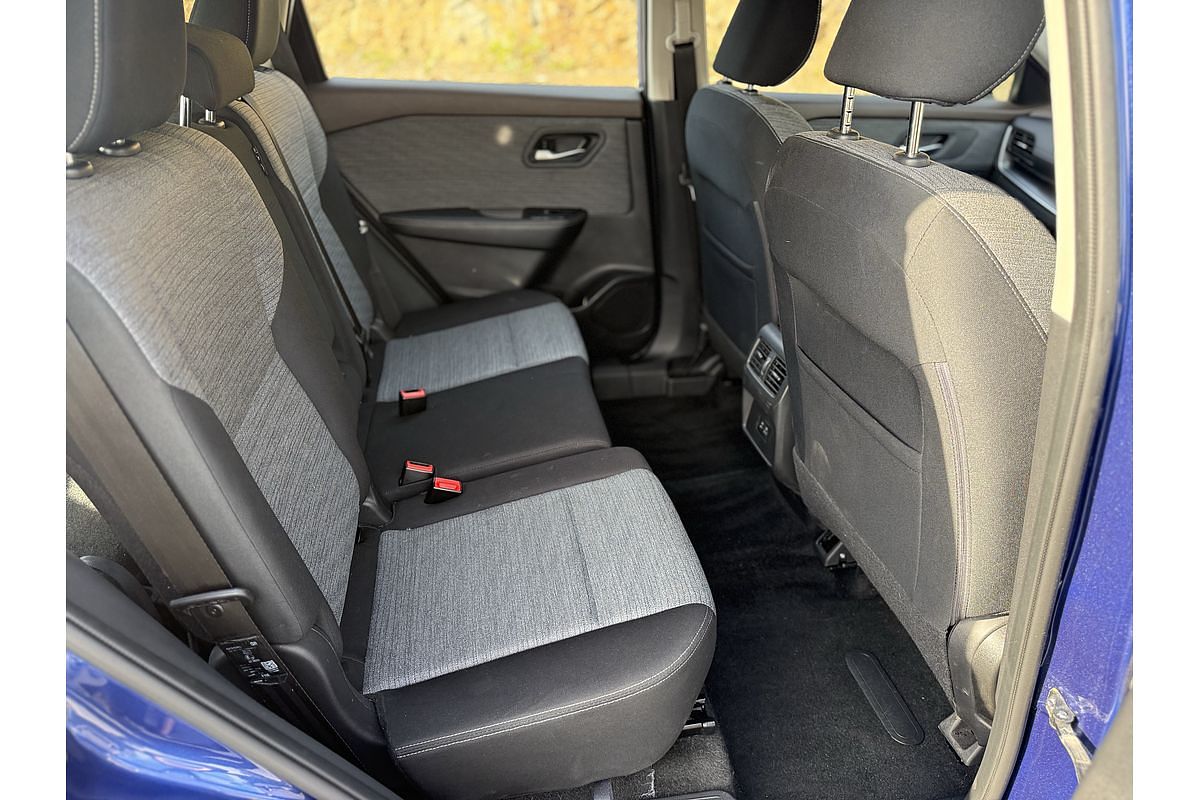 2024 Nissan X-TRAIL ST T33
