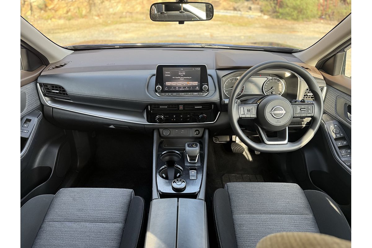 2024 Nissan X-TRAIL ST T33