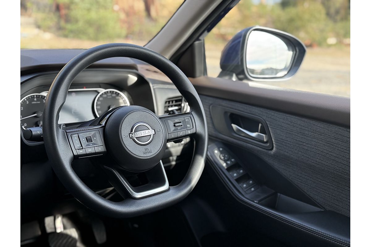 2024 Nissan X-TRAIL ST T33