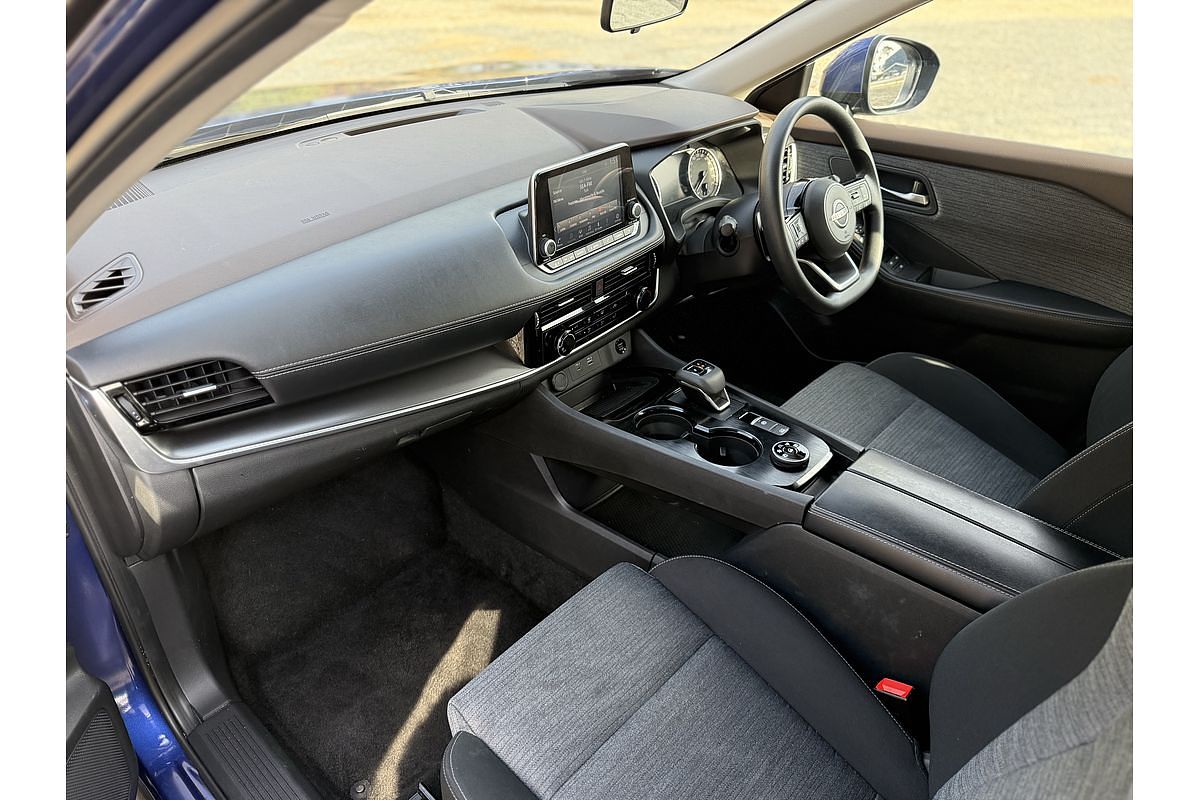 2024 Nissan X-TRAIL ST T33
