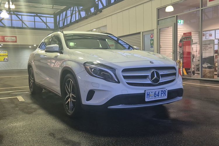 2017 Mercedes-Benz GLA-Class GLA180 X156