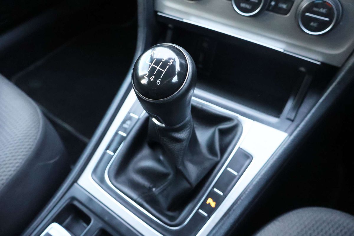 2014 Volkswagen Golf 90TSI Comfortline 7