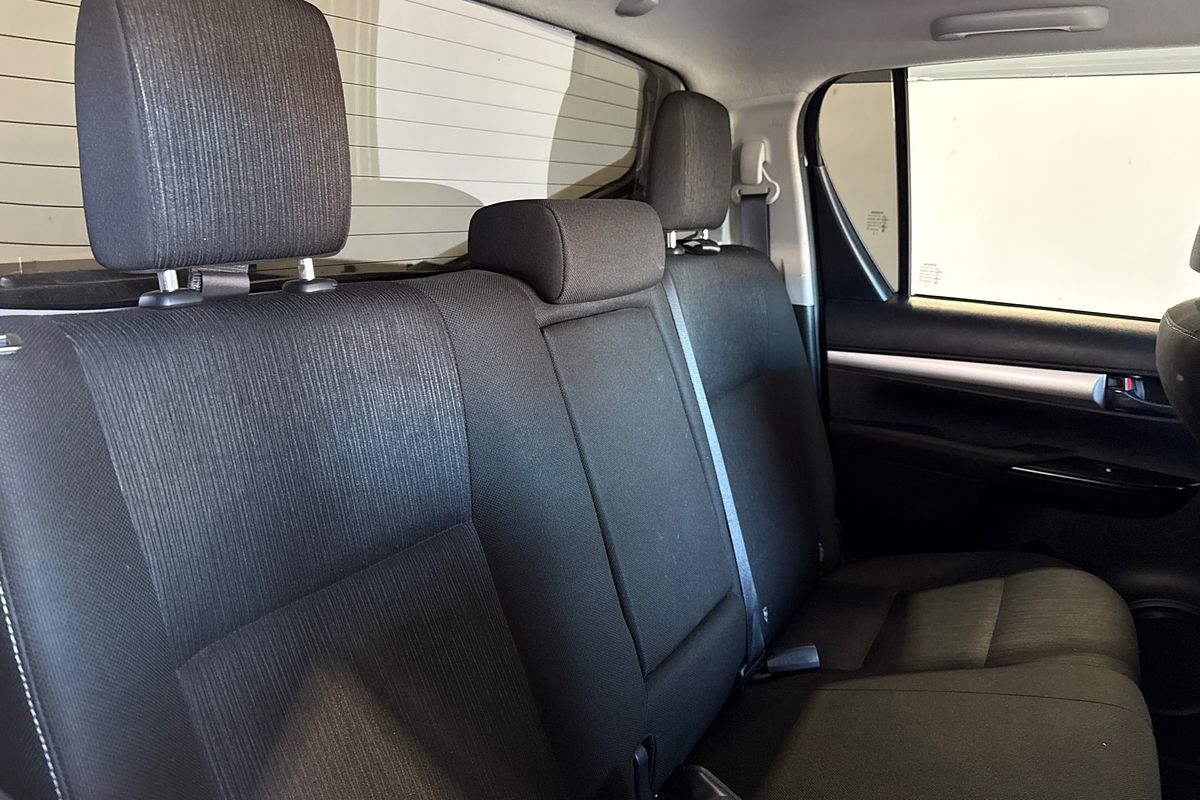 2023 Toyota Hilux SR5 GUN126R 4X4