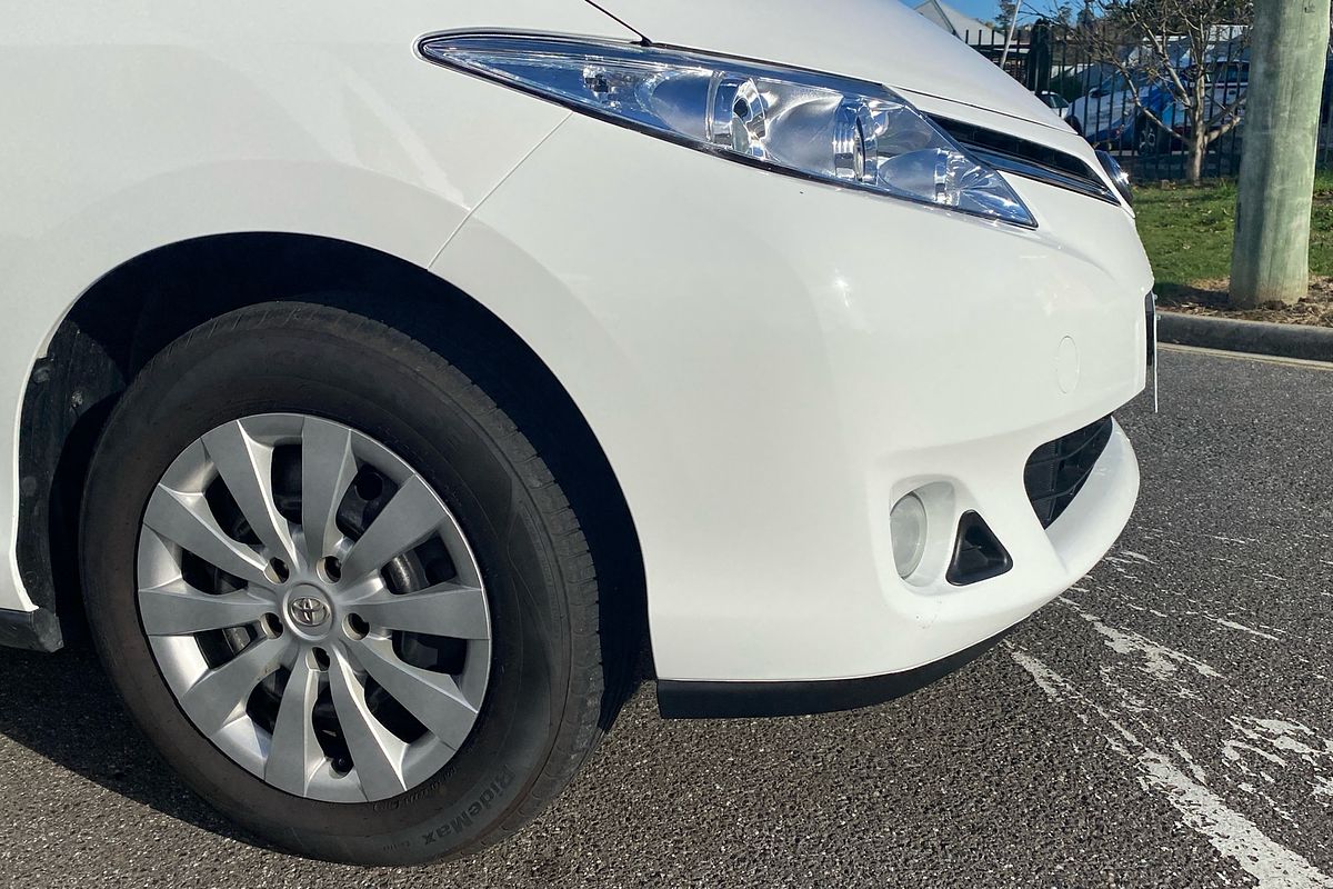 2015 Toyota Tarago GLi ACR50R