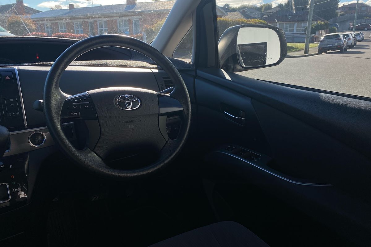 2015 Toyota Tarago GLi ACR50R