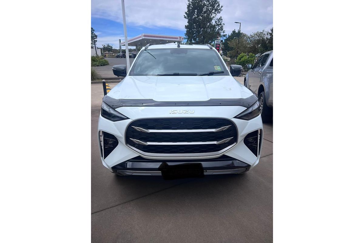 2026 Isuzu MU-X LS-T