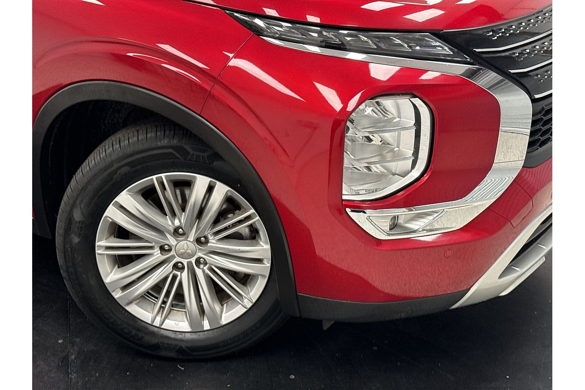 2024 Mitsubishi Outlander LS ZM