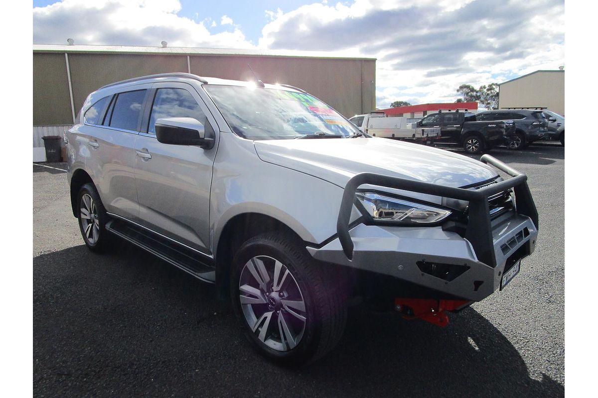 2023 Isuzu MU-X LS-T