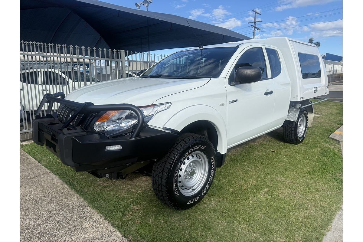 2017 Mitsubishi Triton GLX MQ 4X4