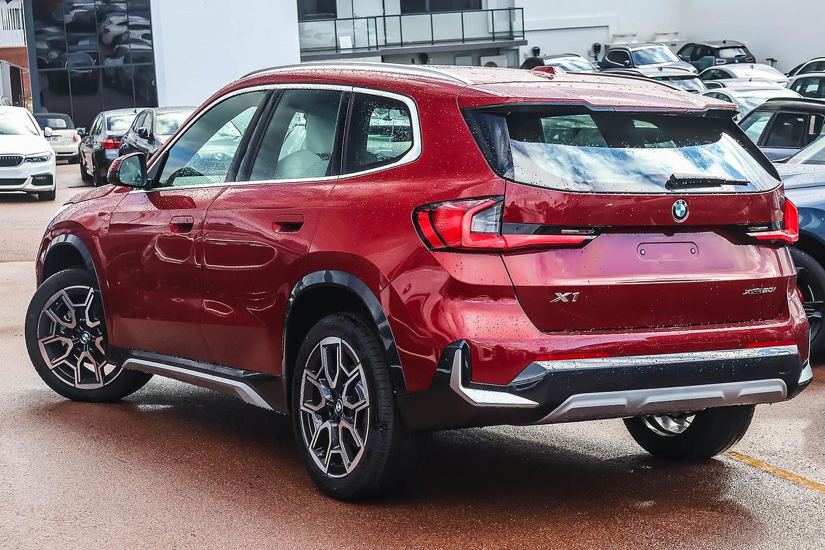 2026 BMW X1 xDrive20i U11