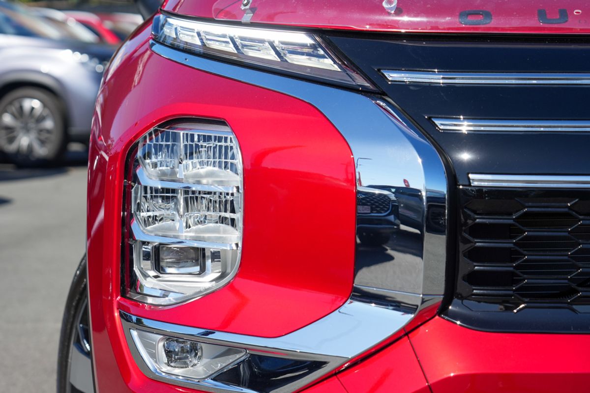 2025 Mitsubishi Outlander Aspire ZM