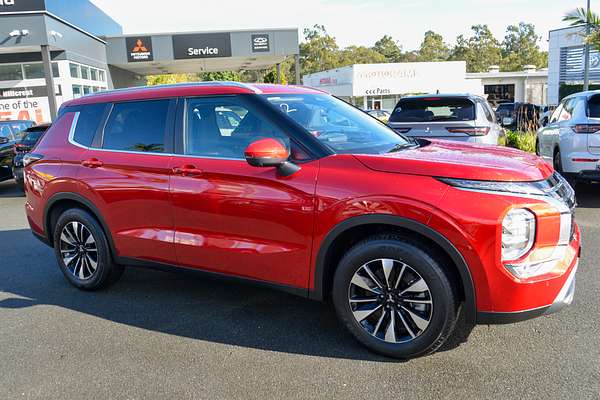 2025 Mitsubishi Outlander LS ZM thumb-4
