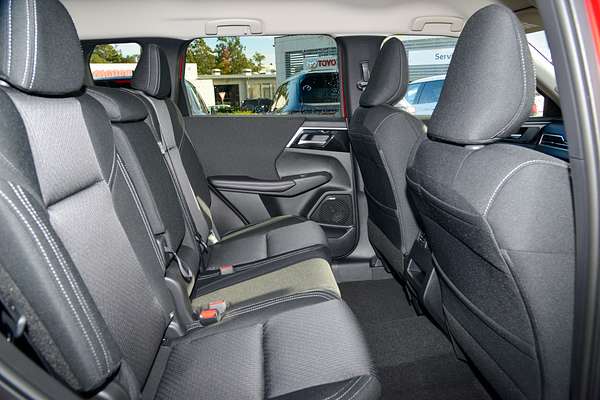2025 Mitsubishi Outlander LS ZM thumb-8