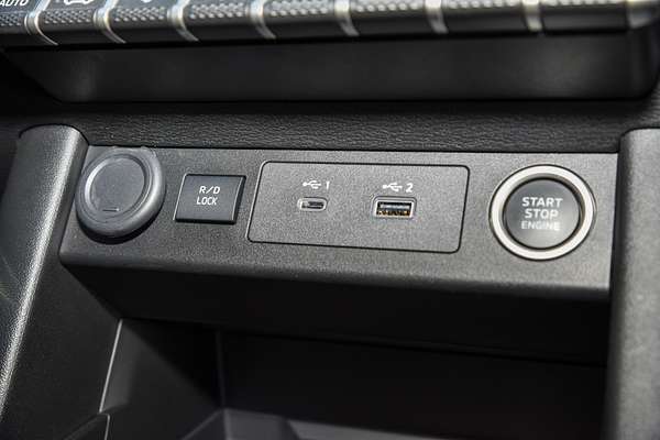 2026 Mitsubishi Triton GSR MV 4X4 thumb-12