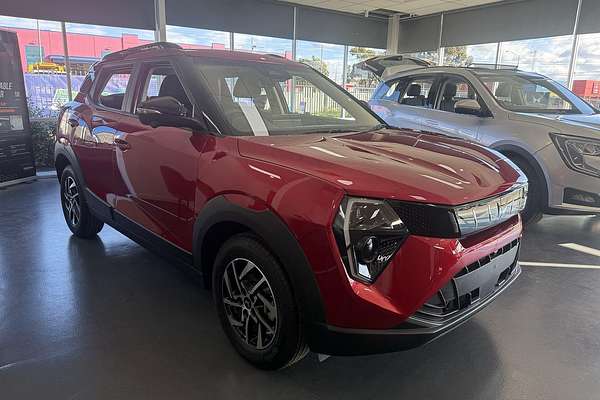 2025 Mahindra XUV3XO AX5L