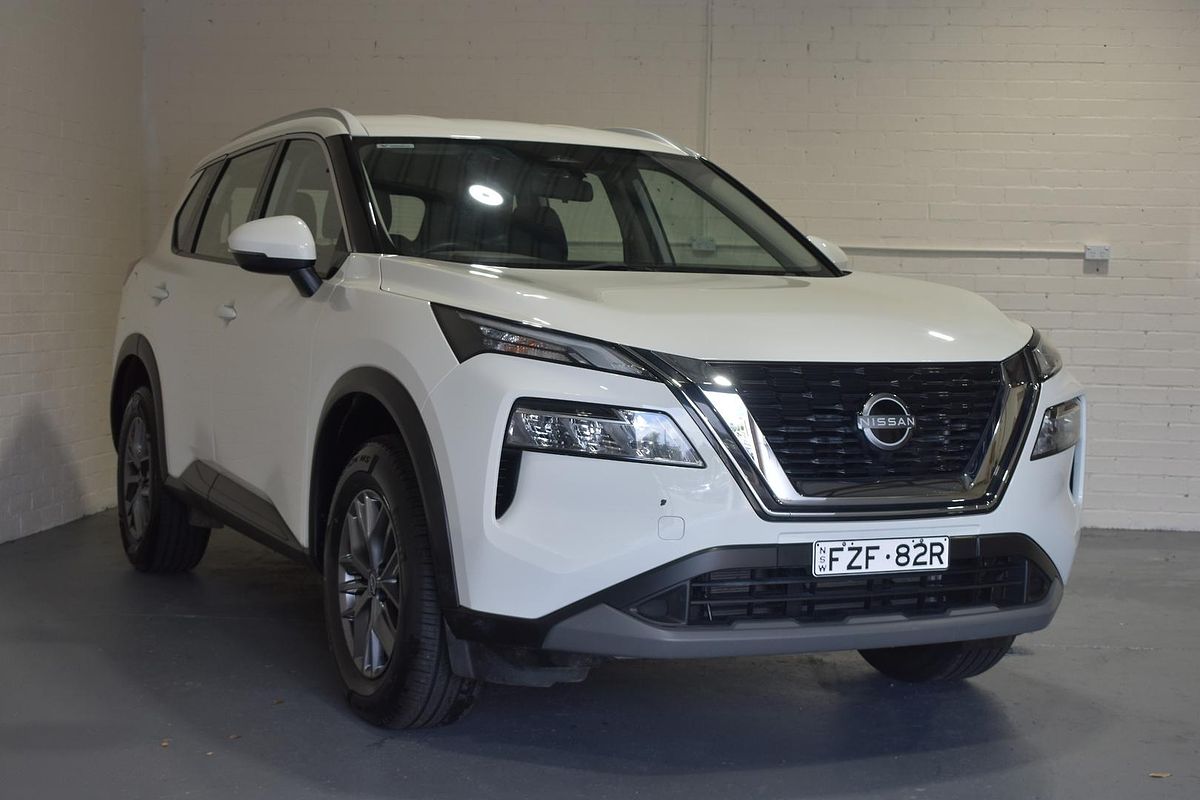 2024 Nissan X-TRAIL ST T33