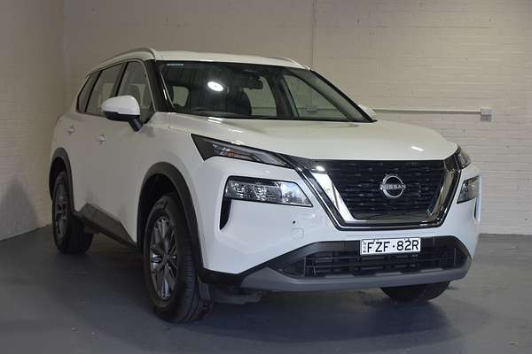 2024 Nissan X-TRAIL ST T33