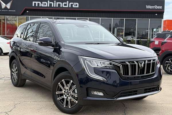 2025 Mahindra XUV700 AX7L