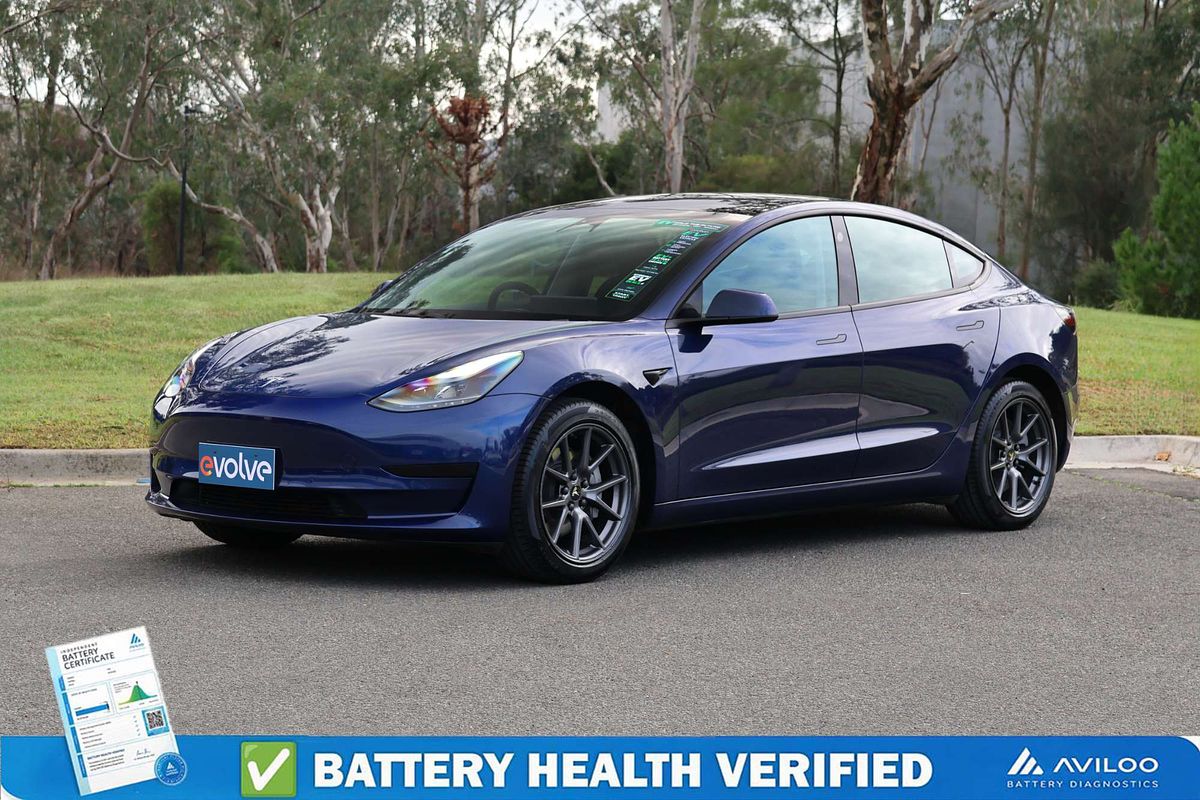2022 Tesla Model 3 Rear-Wheel Drive