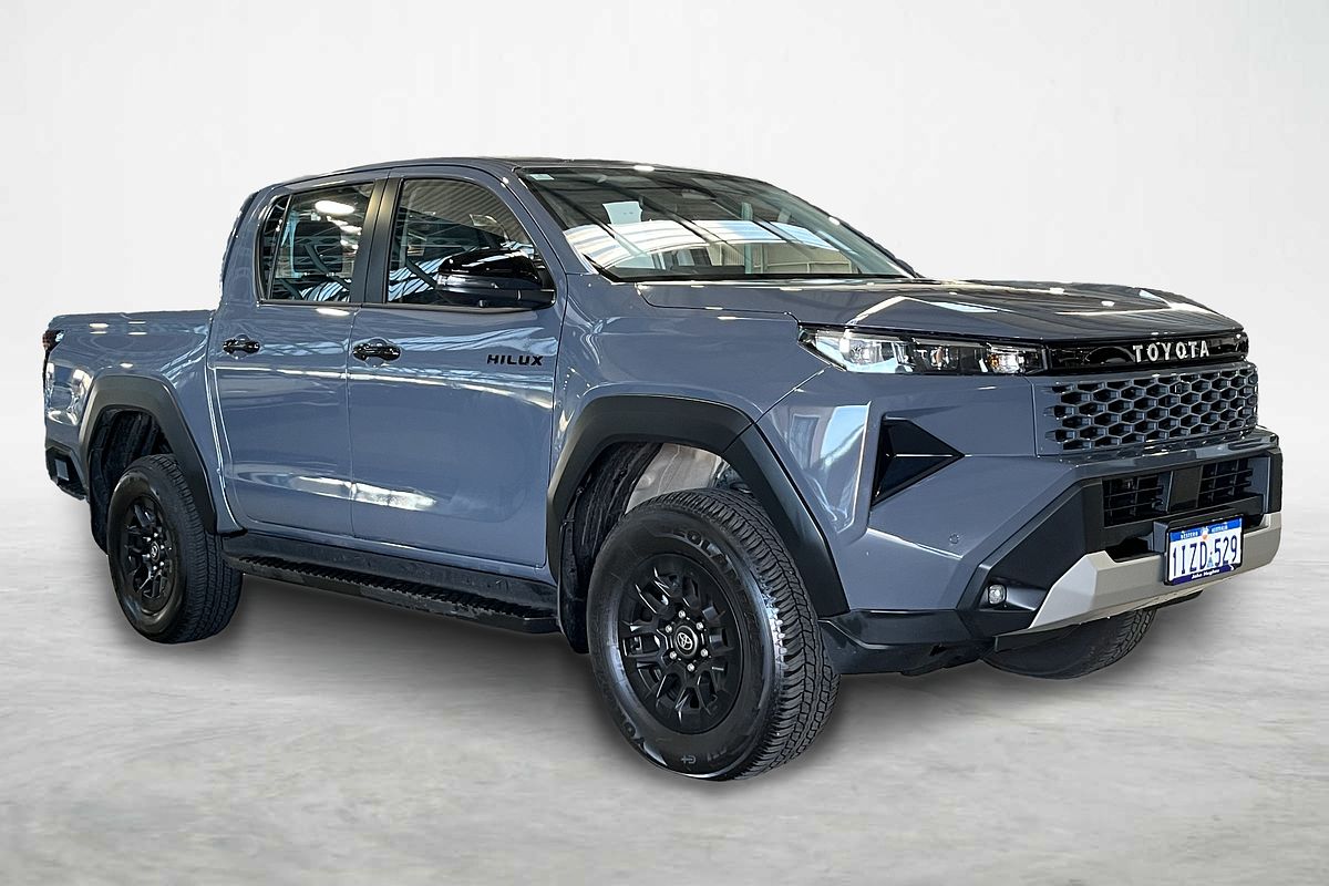 2026 Toyota Hilux SR 48V GUN227R 4X4