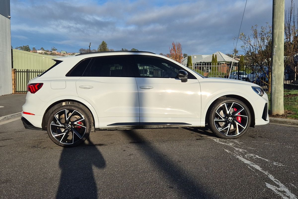 2021 Audi RS Q3 F3