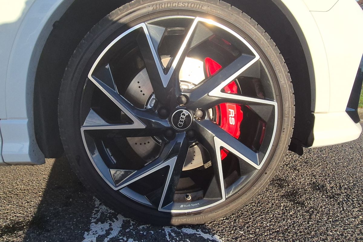 2021 Audi RS Q3 F3