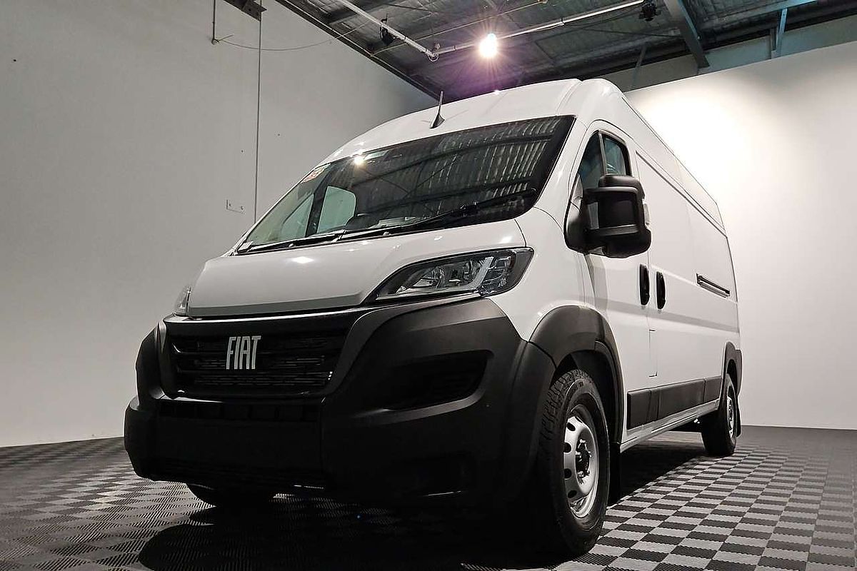 2025 Fiat Ducato Series 9 LWB Mid Roof image 33