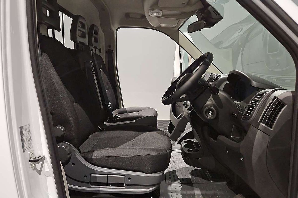 2025 Fiat Ducato Series 9 LWB Mid Roof image 51